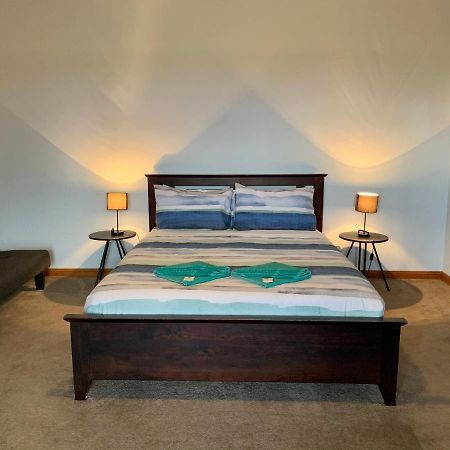 Bee'S Place - 3 Bedroom Home On 10 Acres Of Land With Distant Ocean Views Emu Bay エクステリア 写真