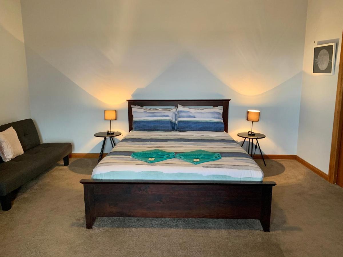 Bee'S Place - 3 Bedroom Home On 10 Acres Of Land With Distant Ocean Views Emu Bay エクステリア 写真